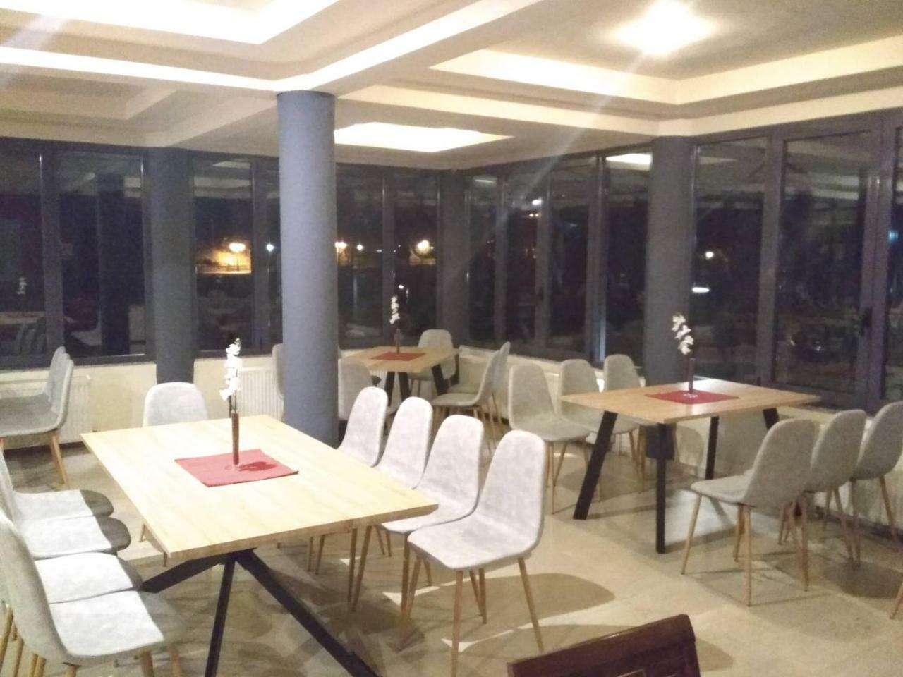 River Side Rooms Elassona Exterior photo