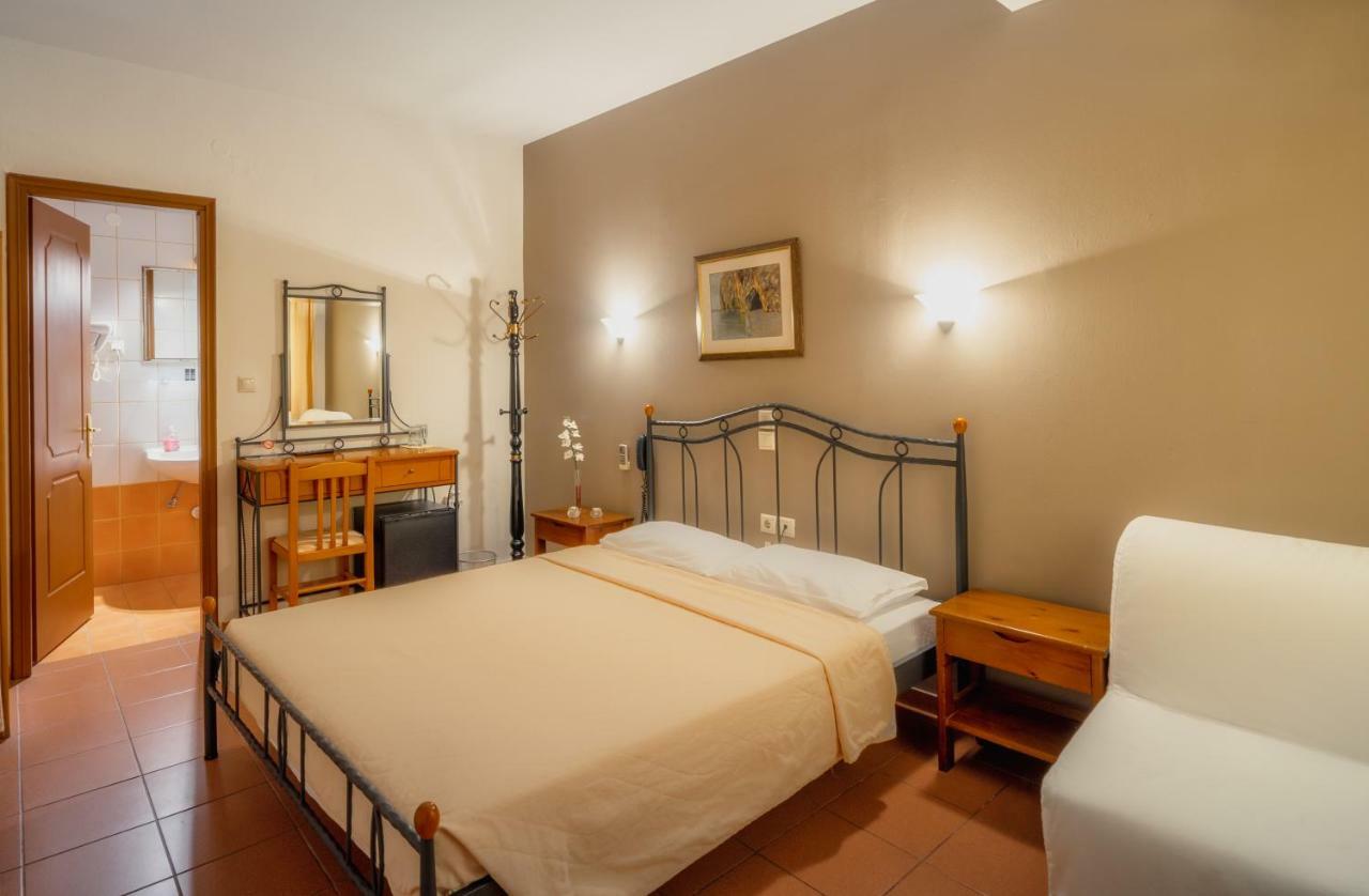 River Side Rooms Elassona Exterior photo